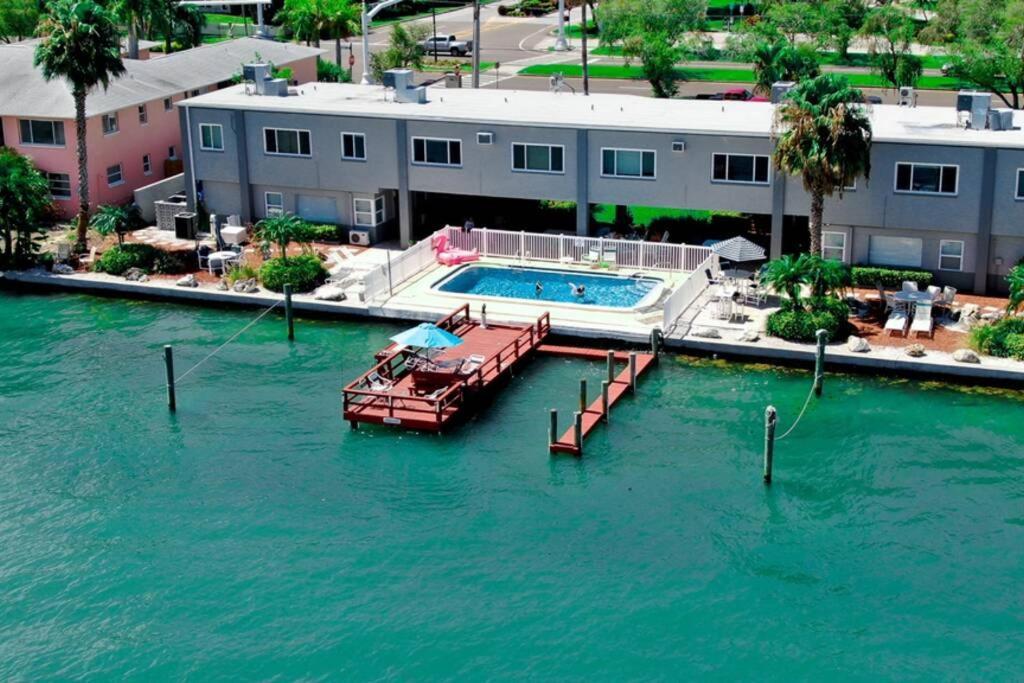 102-Tiny Treasure-Waterfront With Heated Pool Apartment St. Pete Beach Luaran gambar